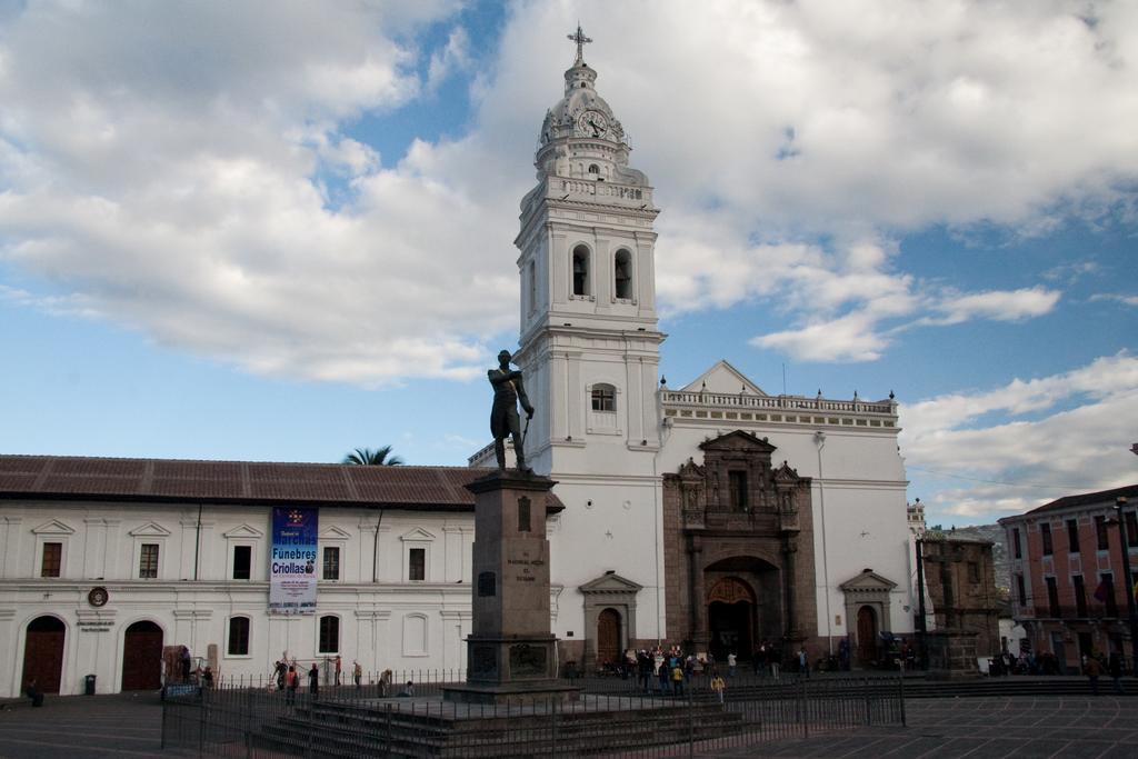 Hotel Interamericano Кито Экстерьер фото