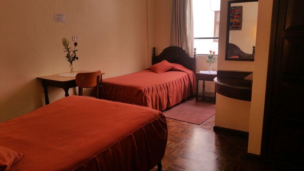 Hotel Interamericano Кито Экстерьер фото